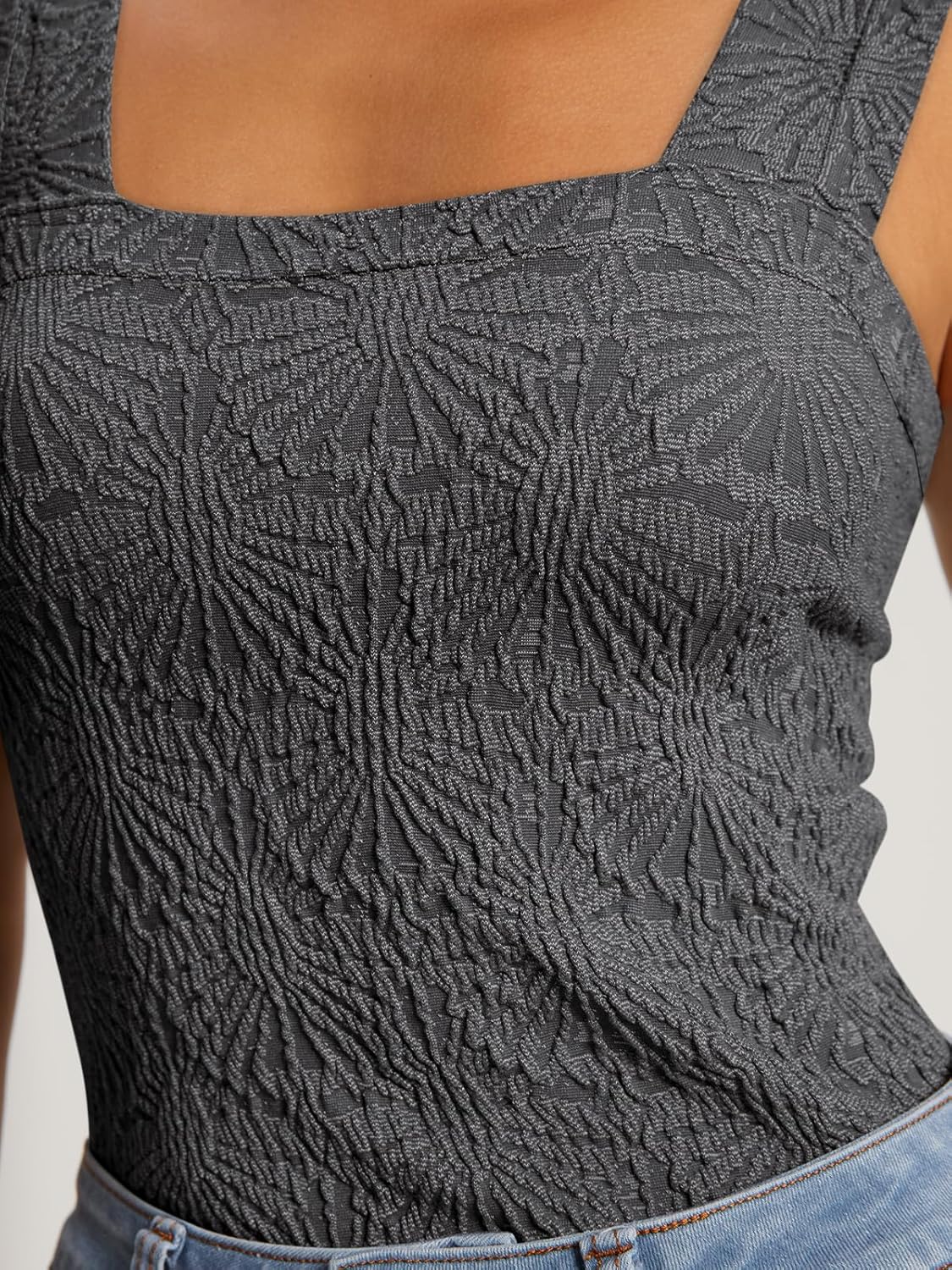 AUTOMET Women Tank Tops 2025 Summer Square Neck Crop Top Trendy Going Out Vacation Outfit Cami Sleeveless Y2k Clothes Fashion